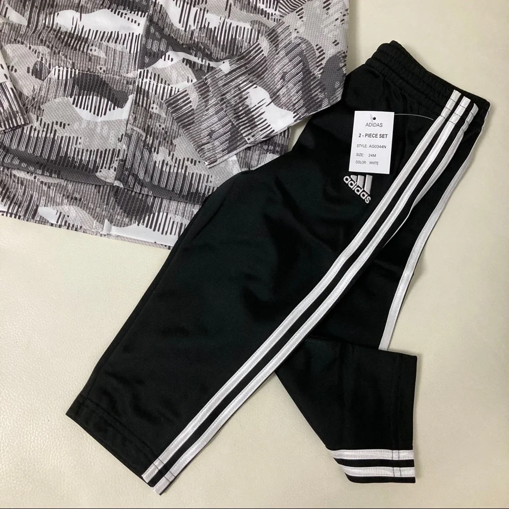 Adidas grey long sleeve top pants active outfit 4022